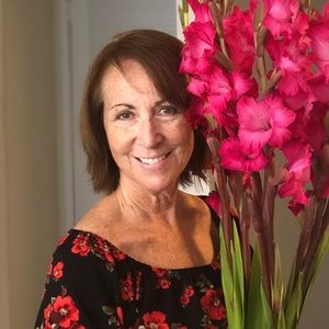 Meet your Posher, Lori